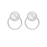 Brincos de placa em prata 925 com madrepérola