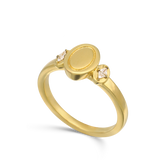 Anel banhado a ouro com zircónias