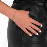 Pulseira delicada banhada a ouro