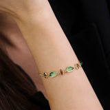 Pulseira delicada banhada a ouro com vidro cristal verde