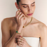 Pulseira de corrente larga banhada a ouro com aventurina verde