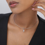 Choker rígido em aço inoxidável com pendente de zircónia