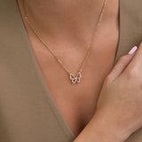 Fio com pendente borboleta banhado a ouro com zircónias