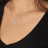 Fio com pendente folha em prata 925 com zircónias