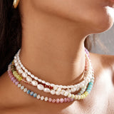 Colar choker banhado a ouro com pérolas