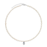 Colar choker com pendente de mão de fátima em prata 925 com zircónias e pérolas