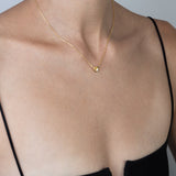 Fio com pendente banhado a ouro com zircónia