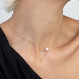 Colar choker banhado a ouro com pérola