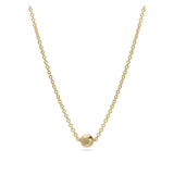 Colar banhado a ouro com pendente esfera