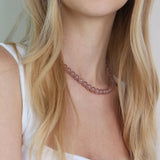 Colar de pedras banhado a ouro com quartzo rosa