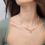 Colar choker banhado a ouro com madrepérola e cristal swarovski colorido