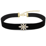 Choker de veludo com flor banhada a ouro e zircónias transparente
