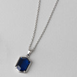 Fio com pendente azul em prata 925 com vidro cristal