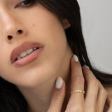 Anel delicado banhado a ouro com zircónia