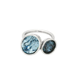 Anel delicado em prata 925 com cristal azul
