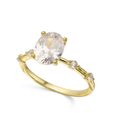 Anel banhado a ouro com zircónias transparentes